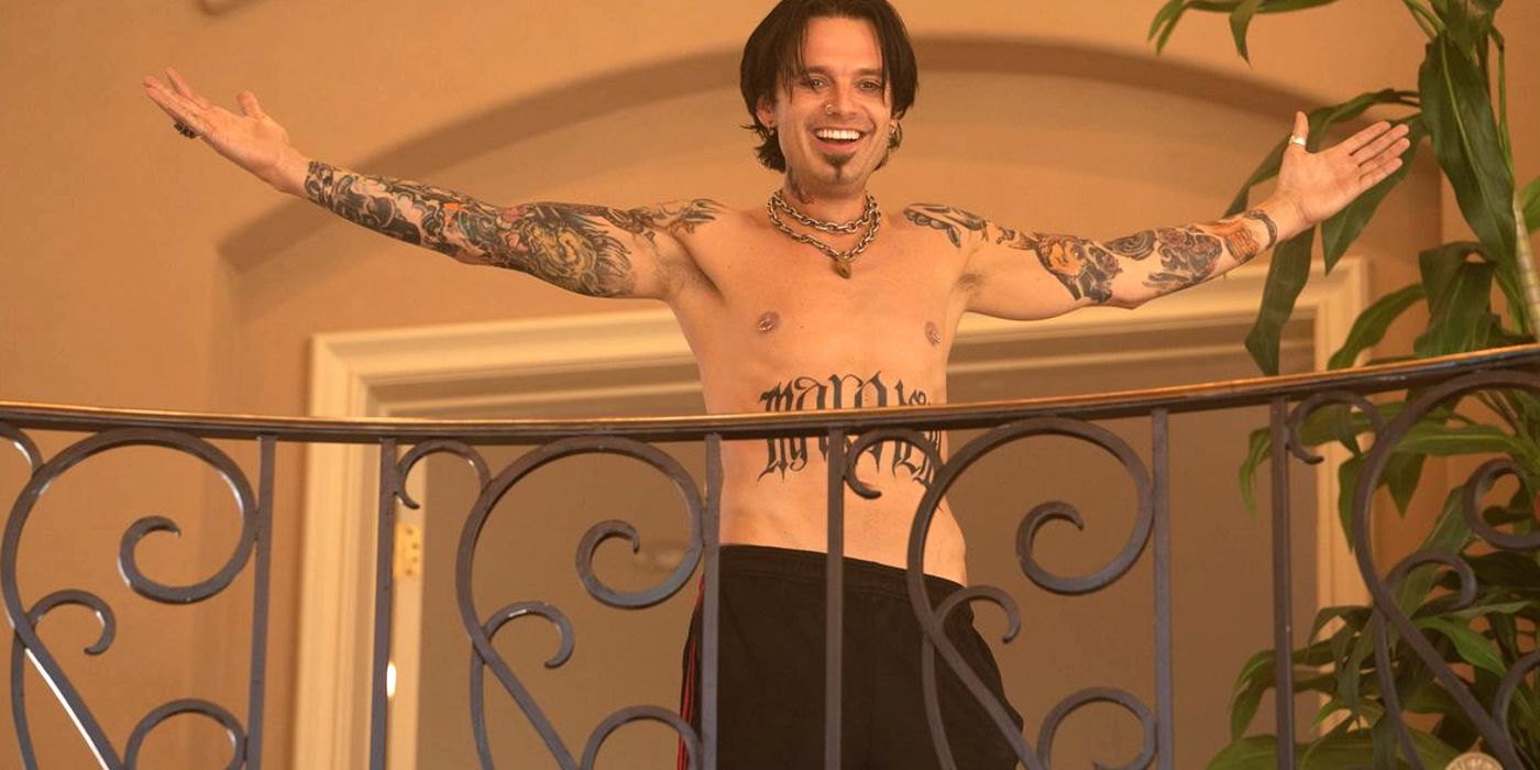 Sebastian Stan detalla la pérdida de peso extrema de Pam y Tommy