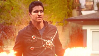 The Flash Season 8 Firestorm Return presentado por Robbie Amell