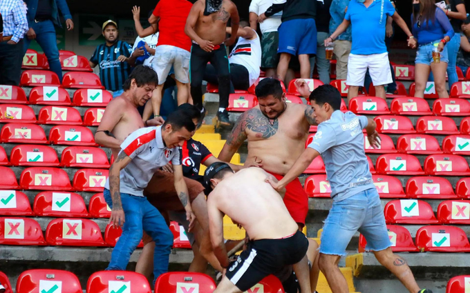 Traían picahielos, pistolas y navajas, asegura aficionado del Atlas