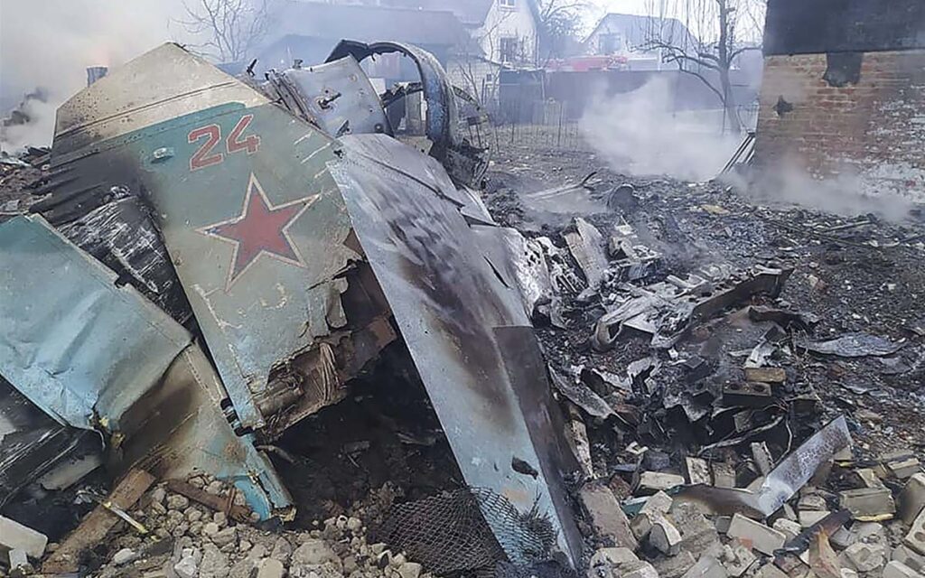 Ucrania: Alcalde de Kiev reporta intensos combates en las afueras de la ciudad