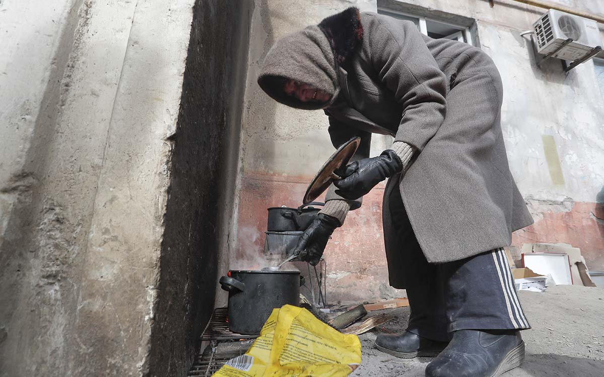 Ucrania denuncia que 100 mil personas están atrapadas en Mariúpol en ‘condiciones infrahumanas’