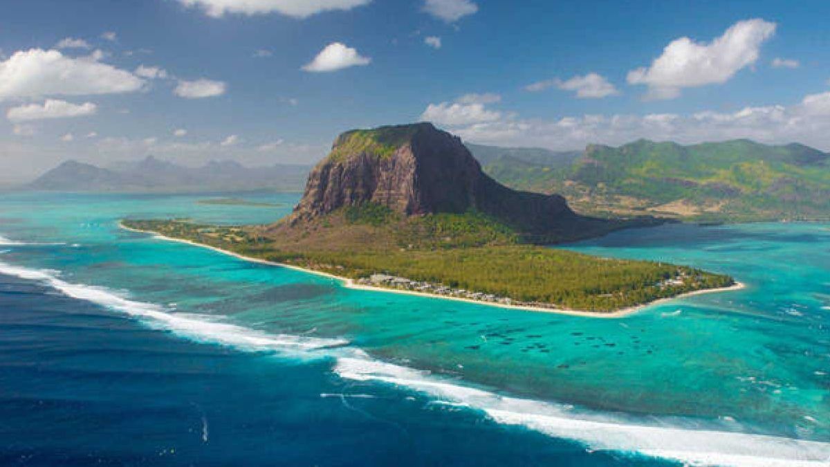 Una placa tectónica situada en el Índico se está partiendo por la mitad