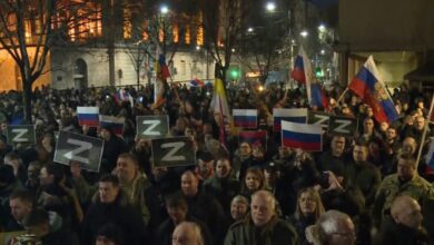 Unas mil personas se manifiestan en apoyo a Rusia en Belgrado