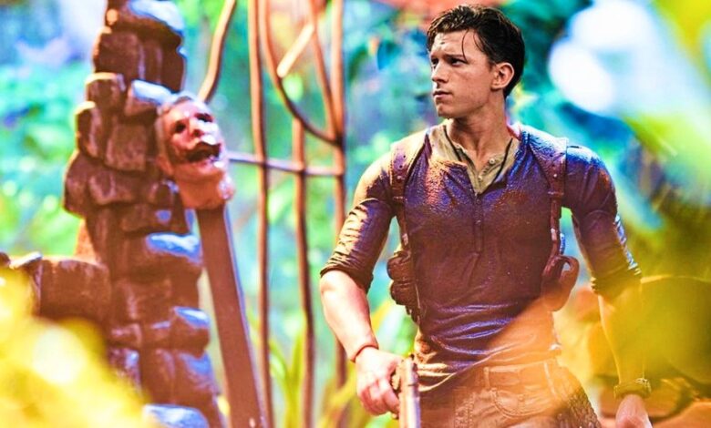 Uncharted: Tom Holland obtiene un disfraz preciso del juego en fotografía de juguetes Editar