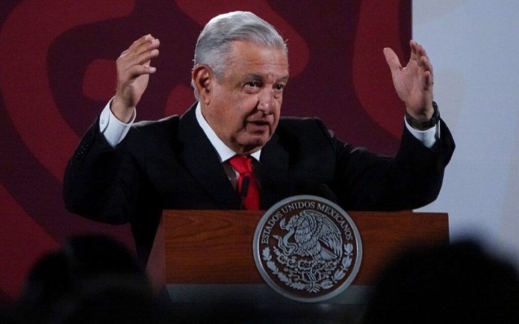 Usuaria de Change.org propone que el natalicio de AMLO se declare como día de asueto oficial