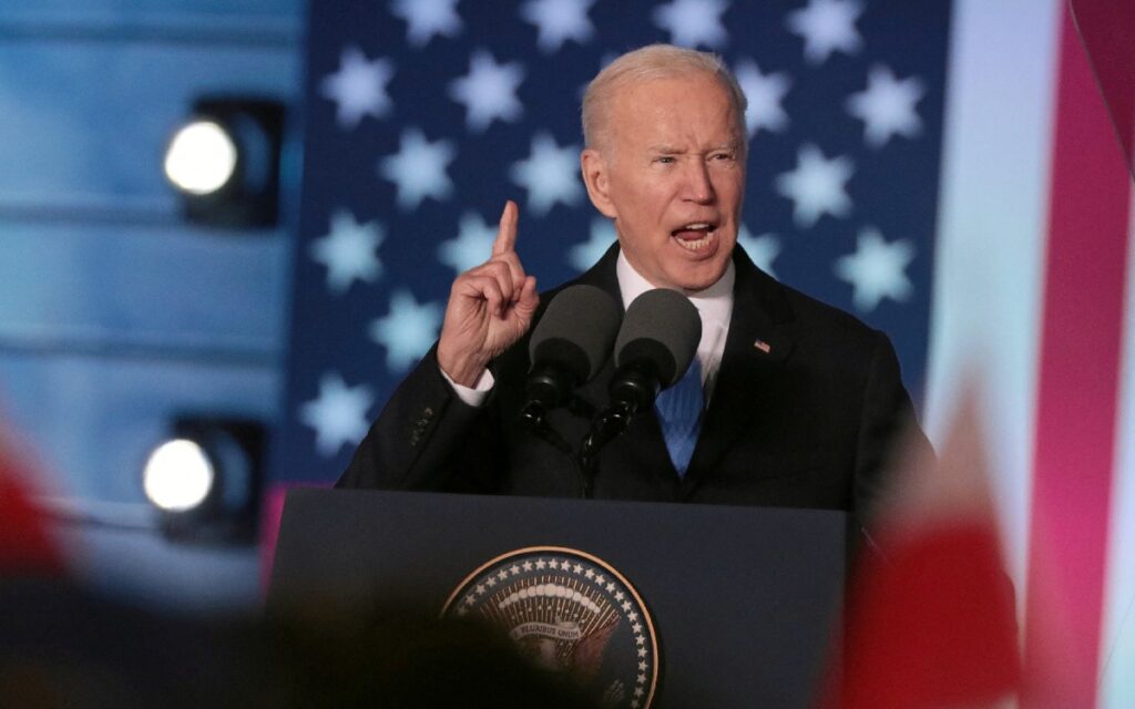Vladimir Putin 'no puede permanecer en el poder': Joe Biden