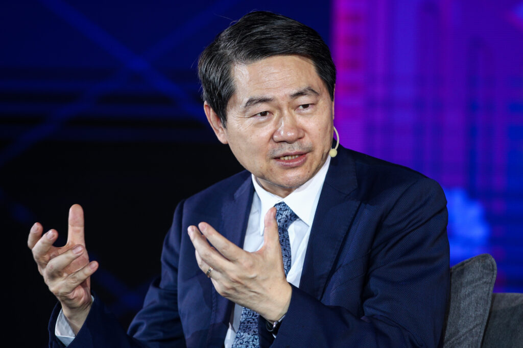 Wang Huiyao, asesor del Gobierno chino: “Las sanciones dañan a la UE, a China y a todo el mundo”