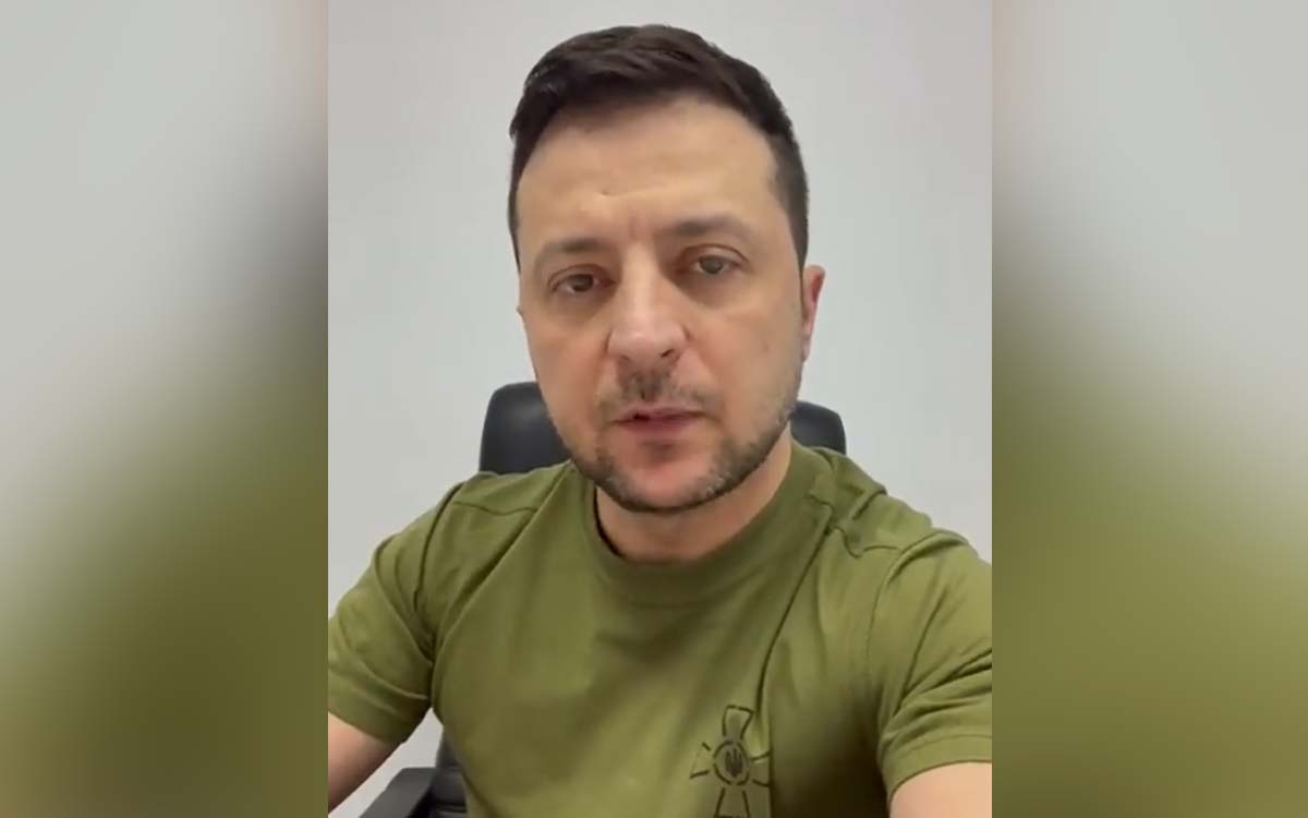 Zelenski asegura que ocho misiles rusos destruyeron el aeropuerto civil de Vínnytsia