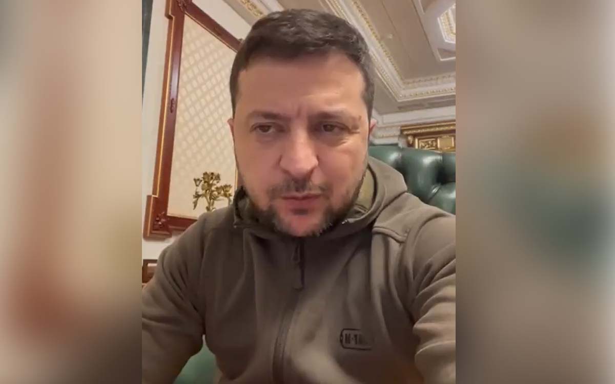 Zelenski estima en 125 mil los ucranianos evacuados a través de corredores humanitarios