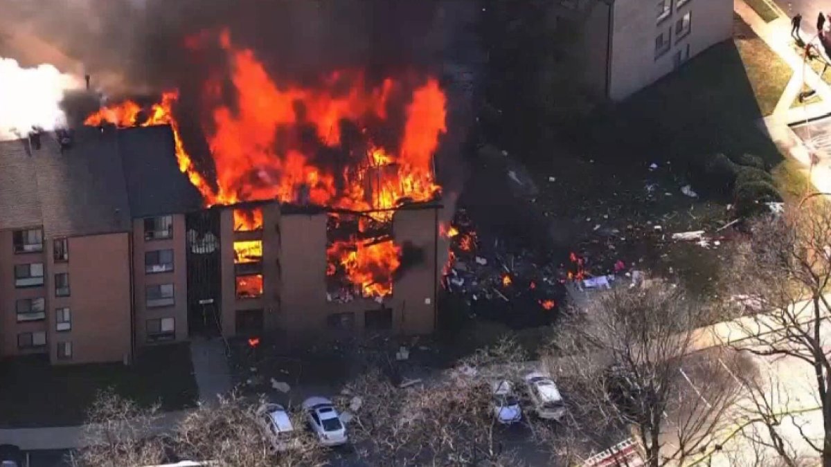 explosión en edificio residencial deja heridos