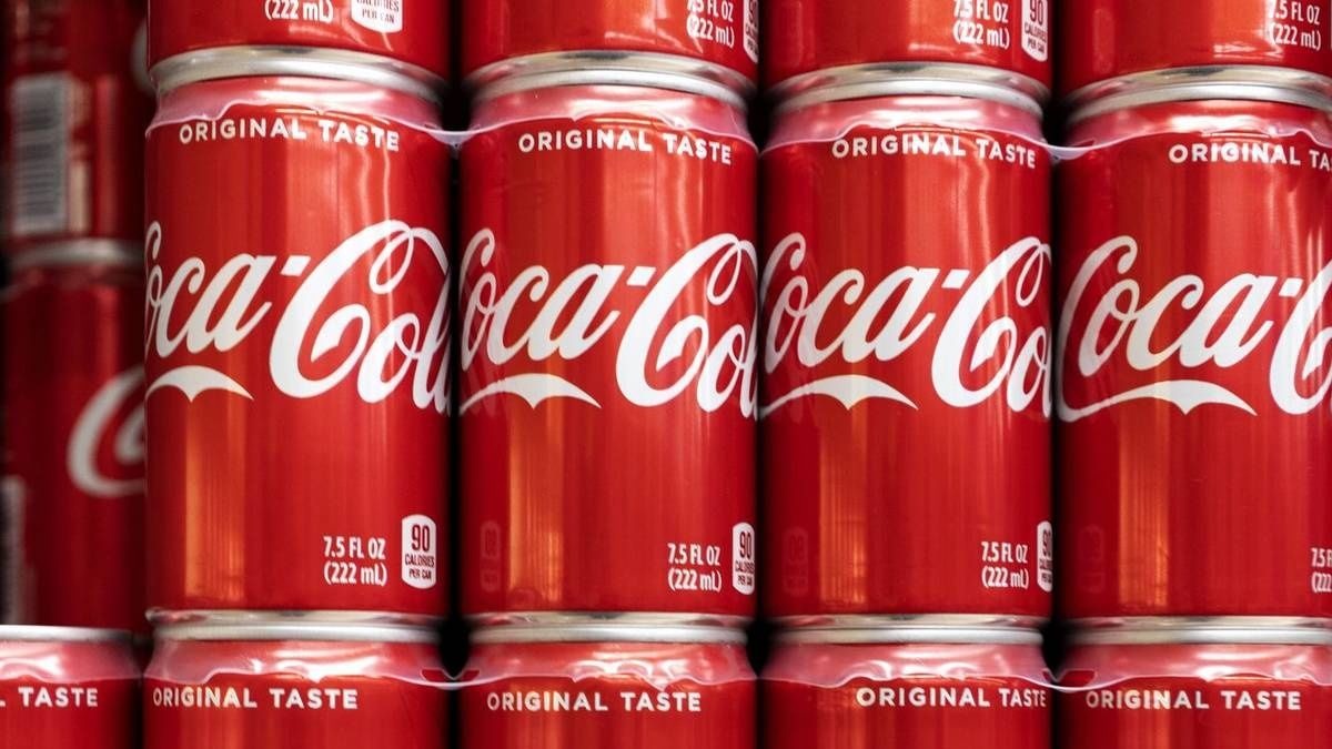 ¡Cuidado con el bulo en WhatsApp! Coca Cola no está regalando neveras