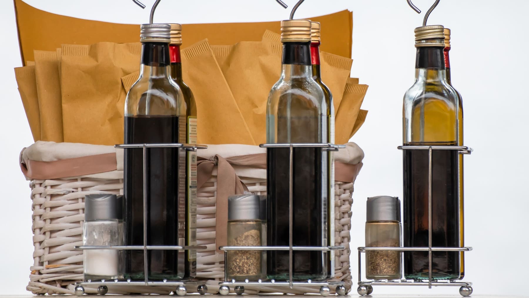 ¿El vinagre caduca? Consejos para conservar este alimento