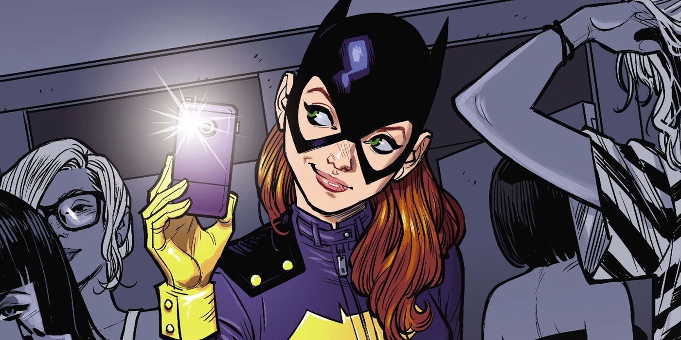 ¿Por qué el baño de Batgirl hizo que los fanáticos perdieran la cabeza?