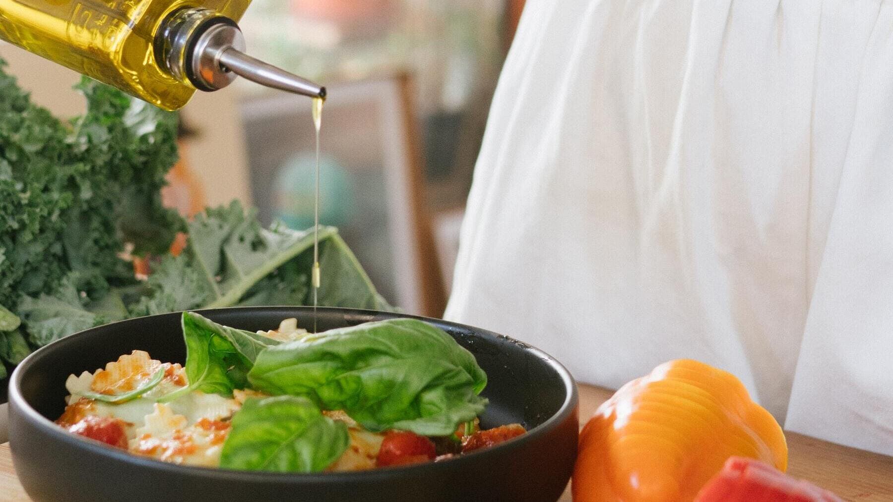 ¿Qué diferencia hay entre el aceite de oliva y el aceite de orujo de oliva?