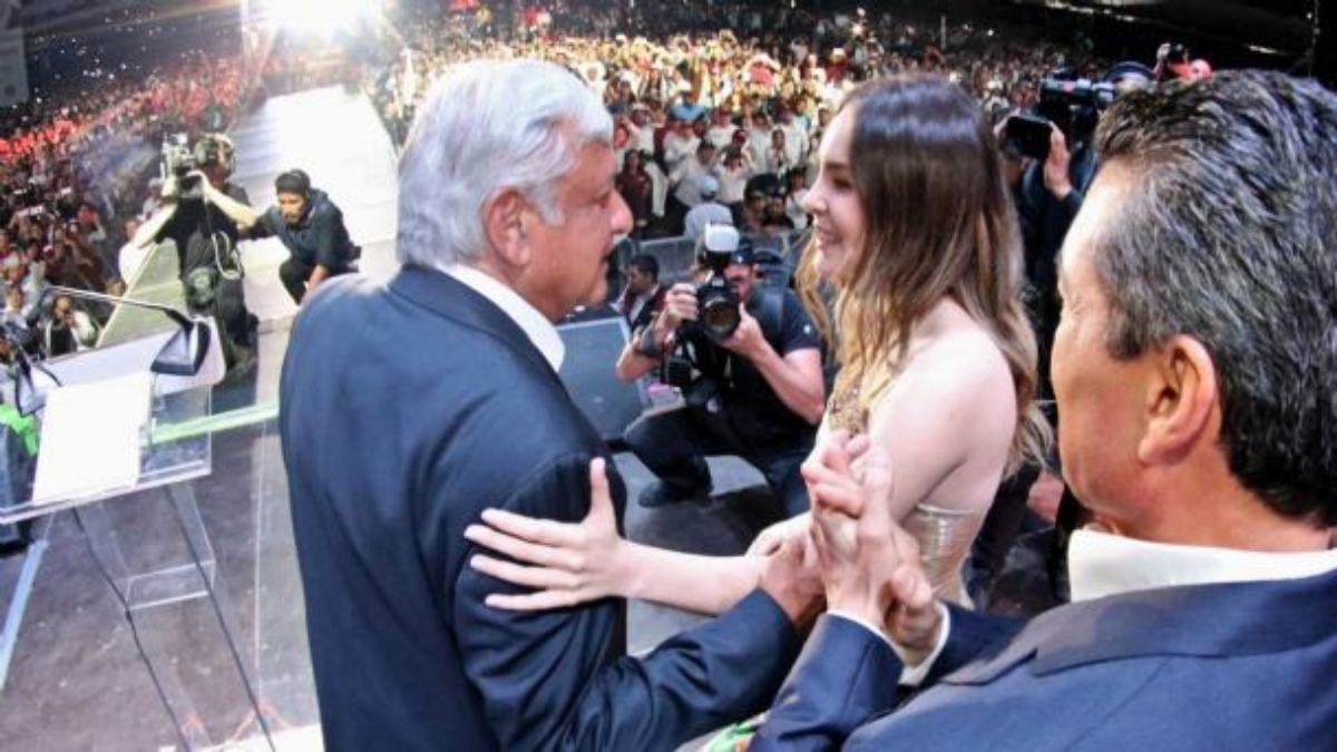 “¿Quién es?”: López Obrador no recuerda a Belinda y la incluiría en la lista negra del fisco