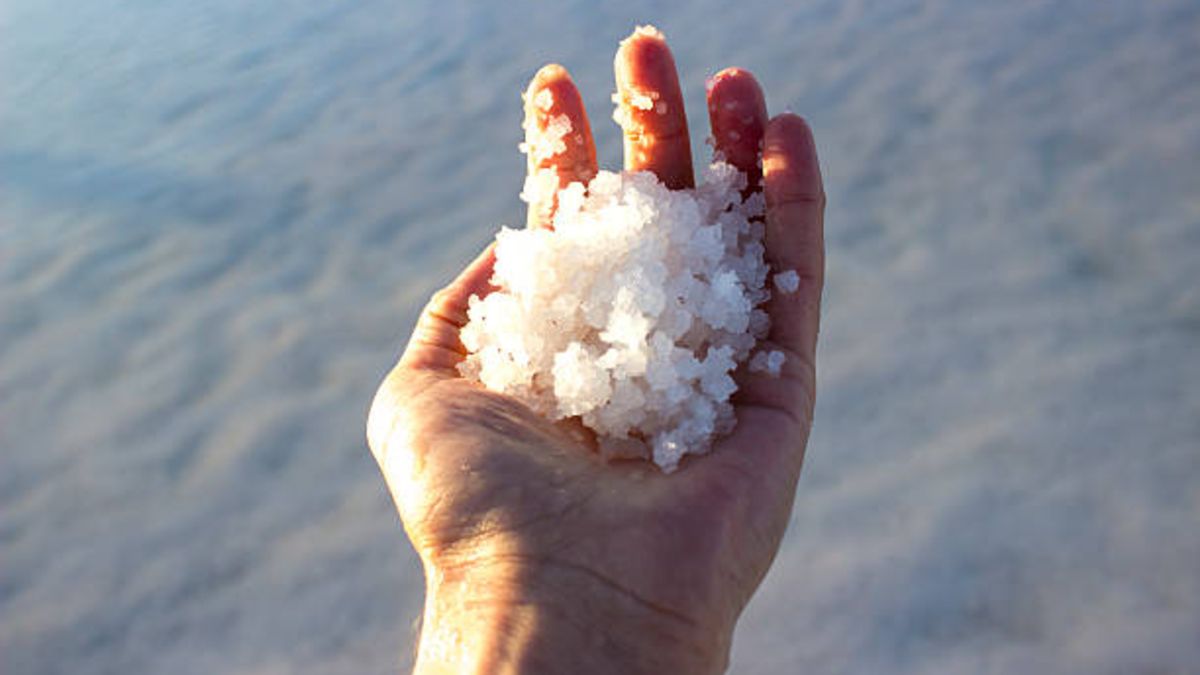 ¿Sabes qué cantida de sal hay en el agua del mar?