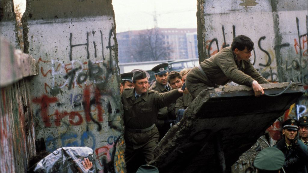 ¿Volverá? La invasión a Ucrania trae recuerdos de la Guerra Fría