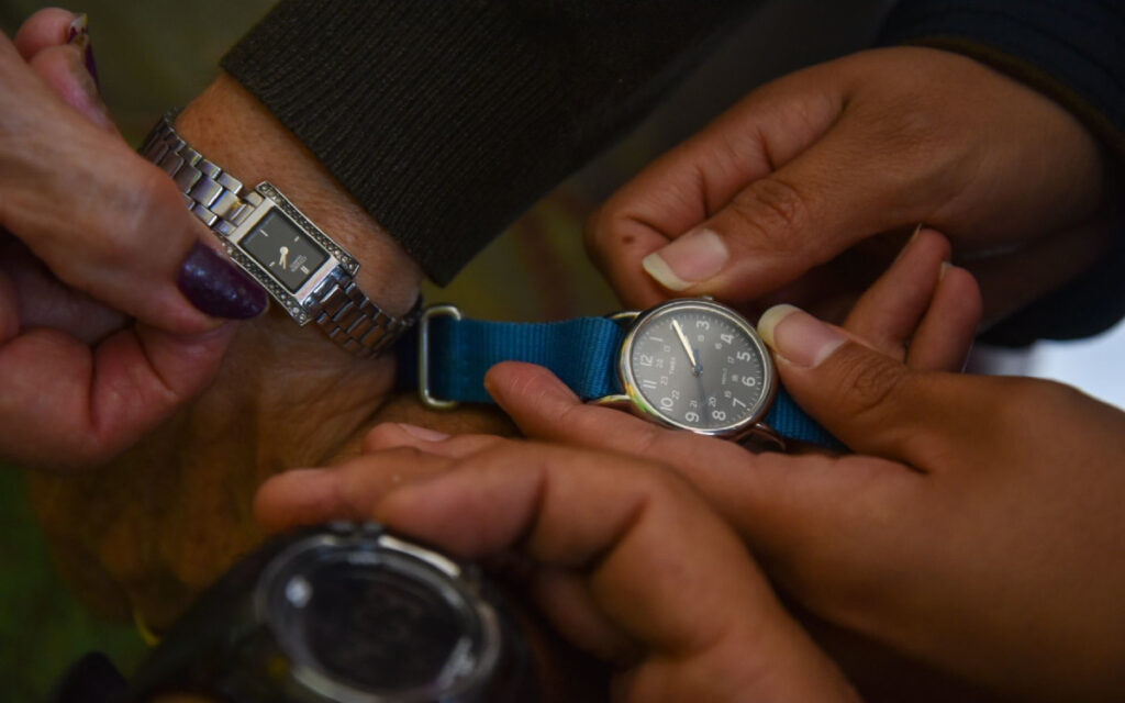 ¿Se mantiene o se elimina el cambio de horario? El Congreso lo definirá esta semana