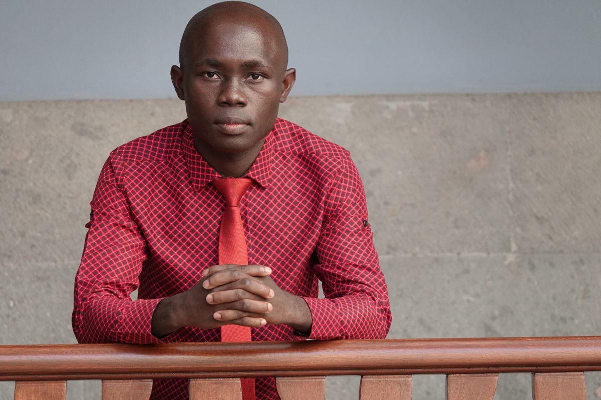 Perseguir por África entera el sueño de estudiar