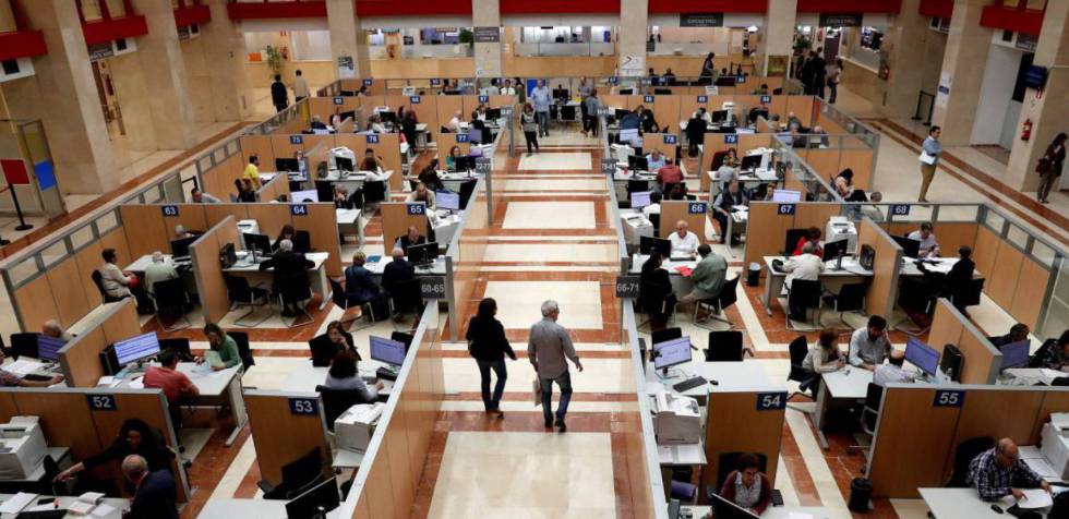 Cómo presentar la declaración de la renta 2021-2022: por internet, teléfono y presencial