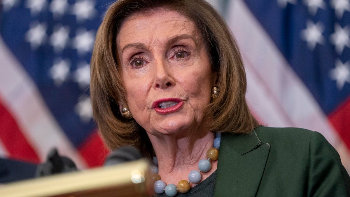 Nancy Pelosi da positivo por COVID-19