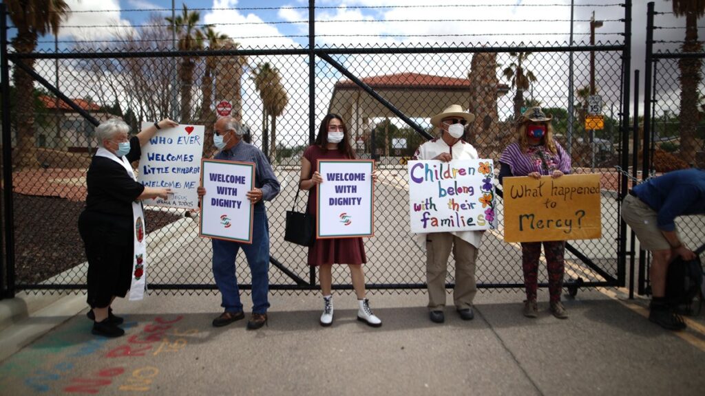 Denuncian a CBP de “abuso sistémico” de menores inmigrantes en custodia