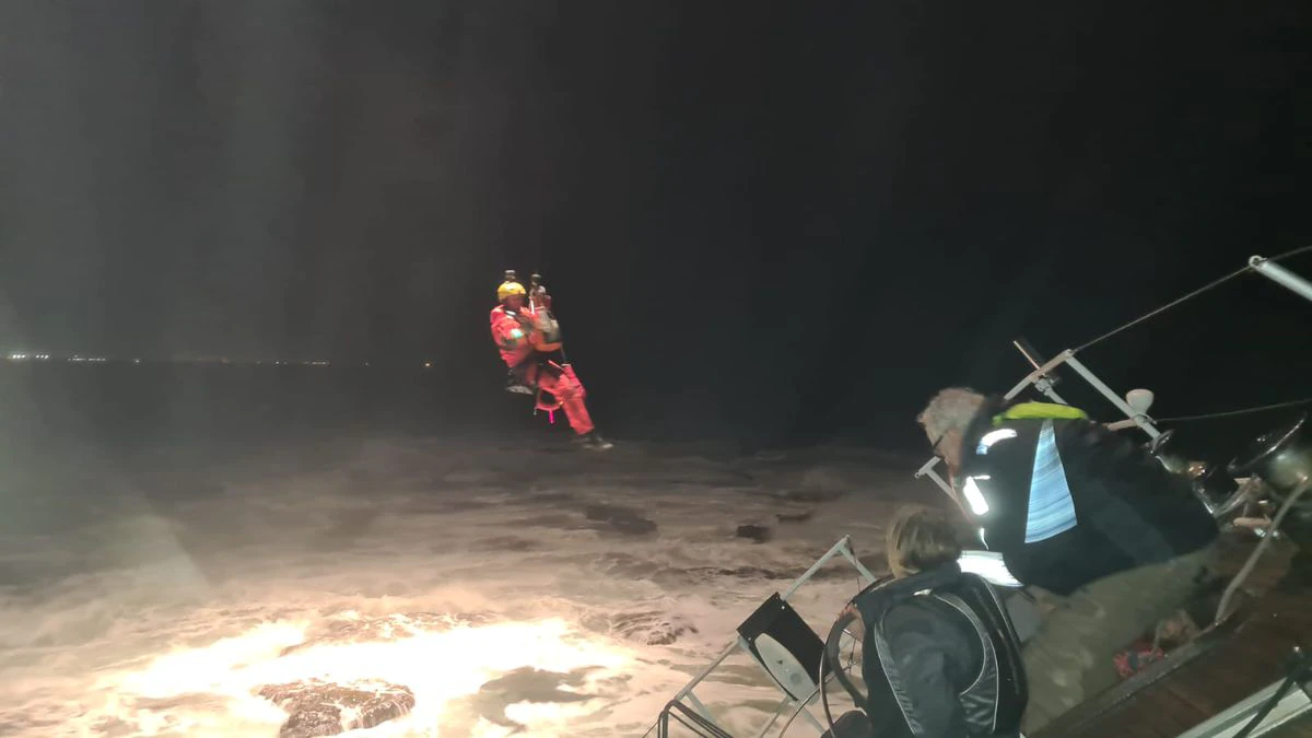 ‘La Perla Negra’ naufraga en Chipiona