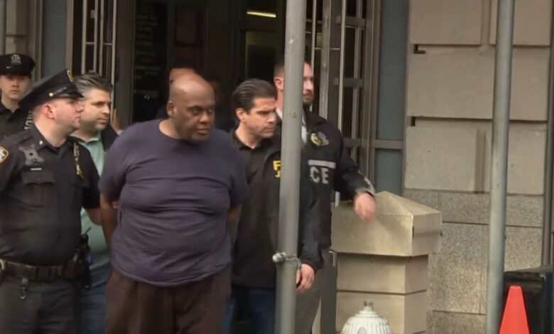 Inmigrante mexicano habría ayudado al arresto del sospechoso del tiroteo en NY