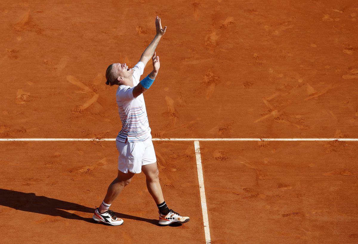 Davidovich también reclama los focos