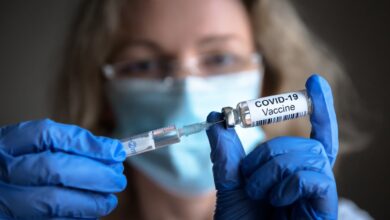 Los CDC recomiendan un segundo refuerzo de la vacuna contra el COVID-19 para ciertas personas