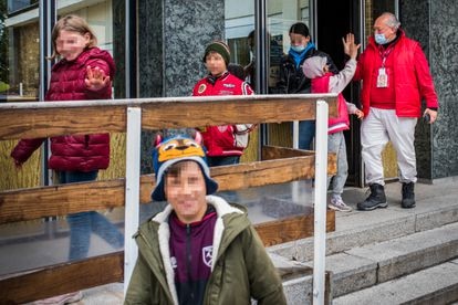 Conrado Giménez, presidente de la Fundación Madrina, lideró la evacuación de los huérfanos y corre a cargo de su acogida.