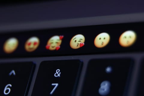 Ilustraciones de macbook photo