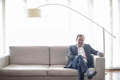 Alfonso Prada, nombrado jefe de debates.