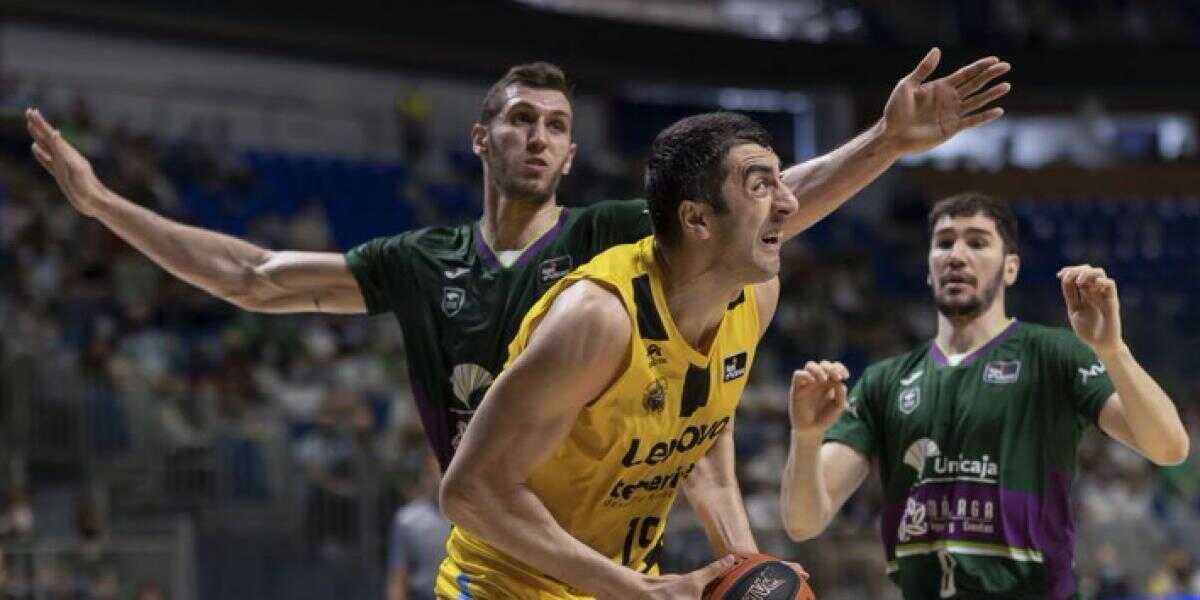 64-97. El Tenerife inflige un severo correctivo al Unicaja en el Carpena