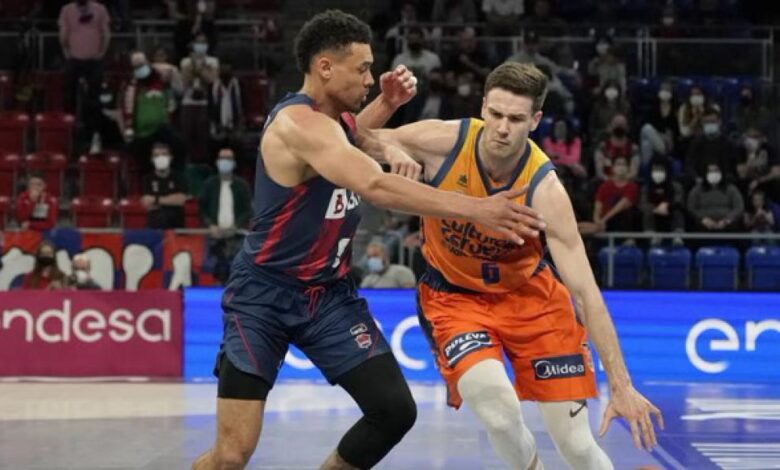 71-78. El Valencia reacciona a tiempo para asaltar Vitoria