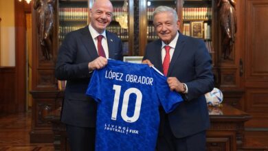 AMLO, Infantino y Azcárraga conversan sobre el Mundial 2026