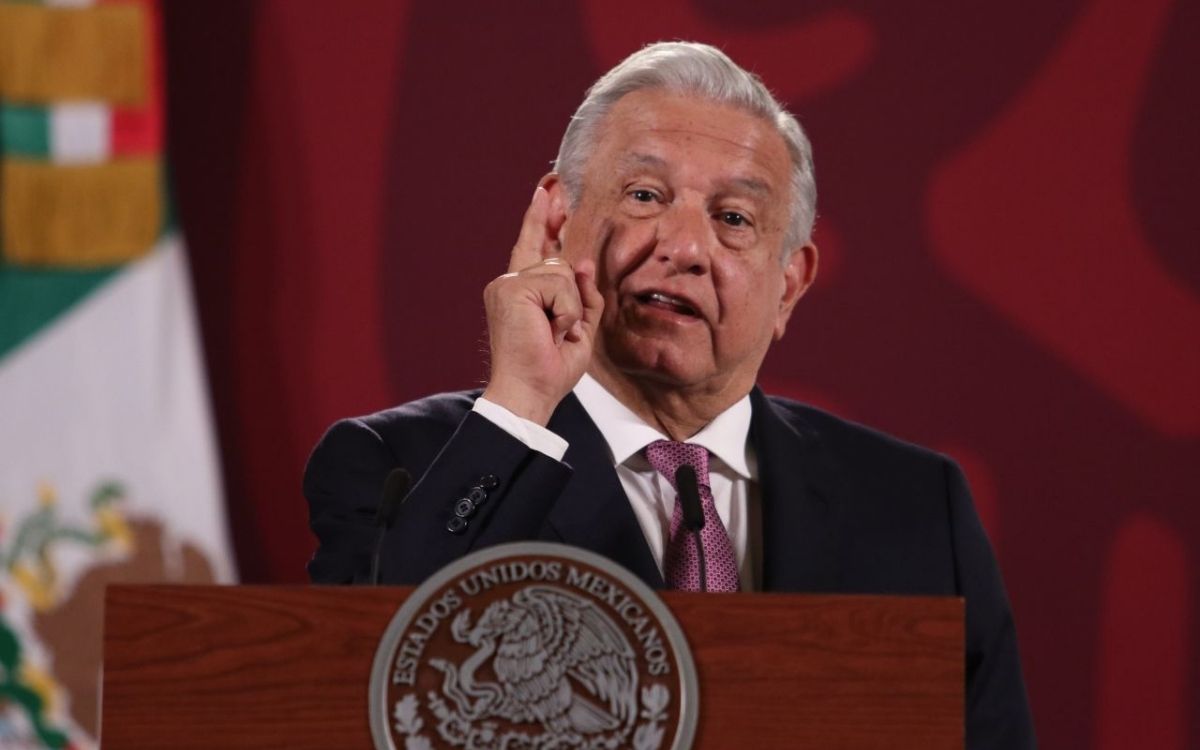 AMLO arremete contra SCJN por decisión sobre exfuncionarios