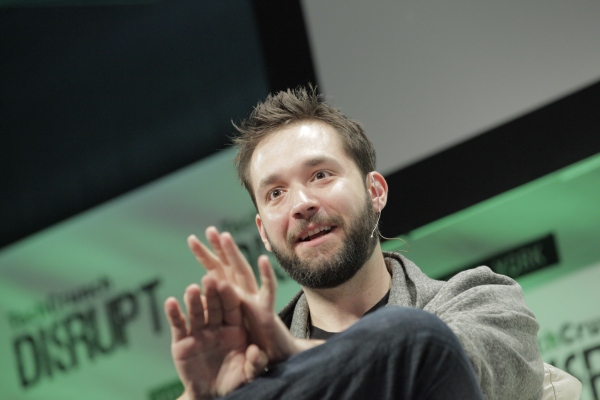 Alexis Ohanian se retira del tablero de Reddit, pide su asiento para ir a un miembro del tablero negro