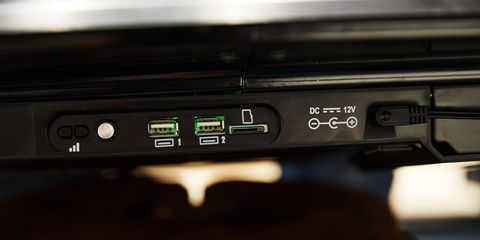 Mesa de juego arcade1up infinity en uso