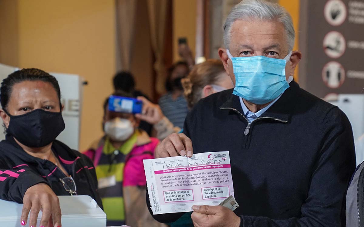 Aristegui en Vivo: Participa 17.5% del padrón en consulta de revocación; semana clave para la reforma eléctrica y más