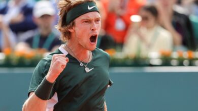 Arruina Andrey Rublev la fiesta a Novak Djokovic en Belgrado | Video