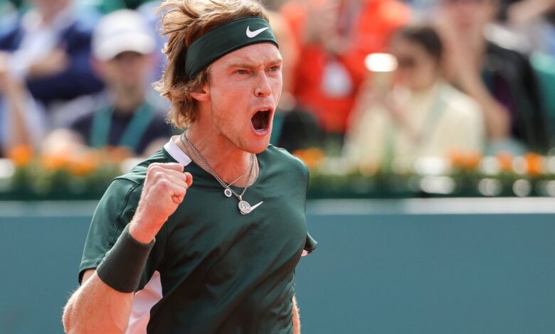 Arruina Andrey Rublev la fiesta a Novak Djokovic en Belgrado | Video