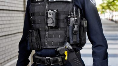 Axon ofrece nueva tecnología para la policía, pero ¿son realmente más herramientas lo que necesitan los policías?