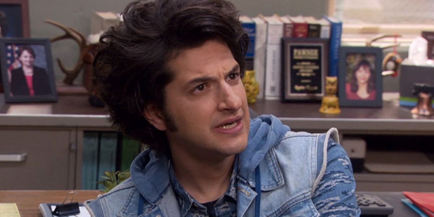 Ben Schwartz se burla de la escena favorita de Renfield con Drácula de Nicolas Cage