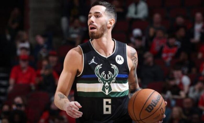 Buen debut de Luca Vildoza en la paliza de los Bucks sobre los Bulls