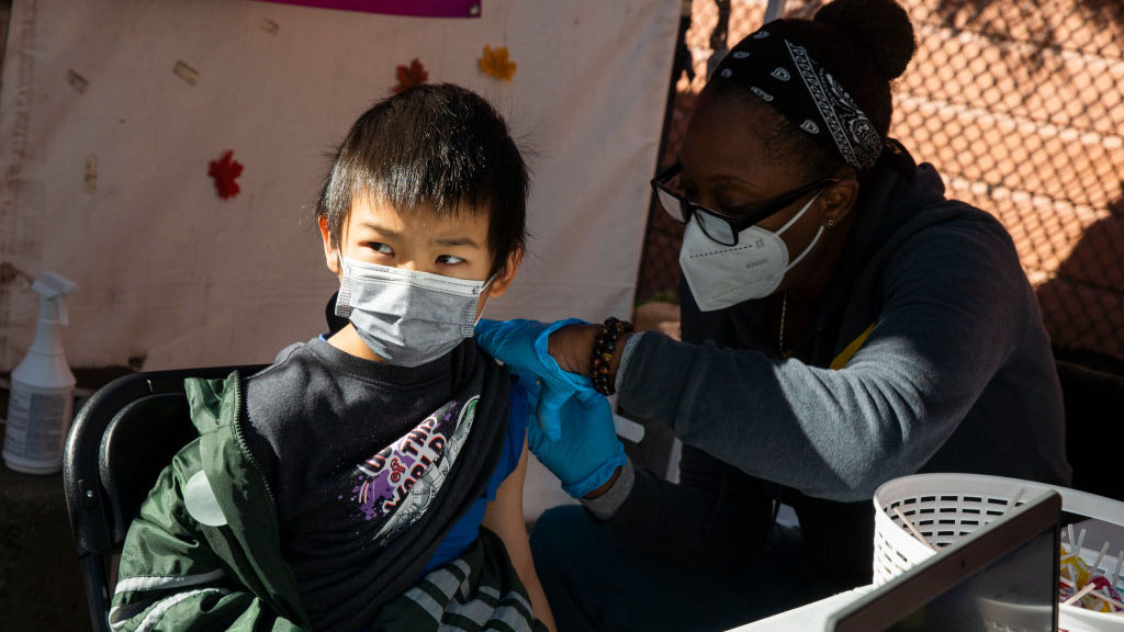 CDC: vacuna de Pfizer contra el COVID-19 para menores de 5 a 11 años ofrece fuerte protección