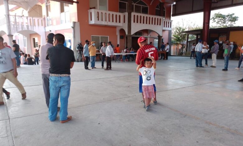 Campesinos retienen a funcionarios de Bienestar en Santa María Chimalapas por falta de pago