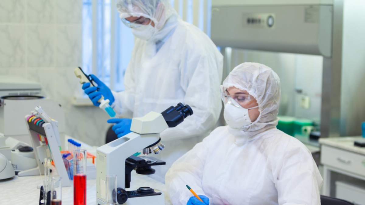 Charles Lieber es el científico al que las redes atribuyen la creación del coronavirus