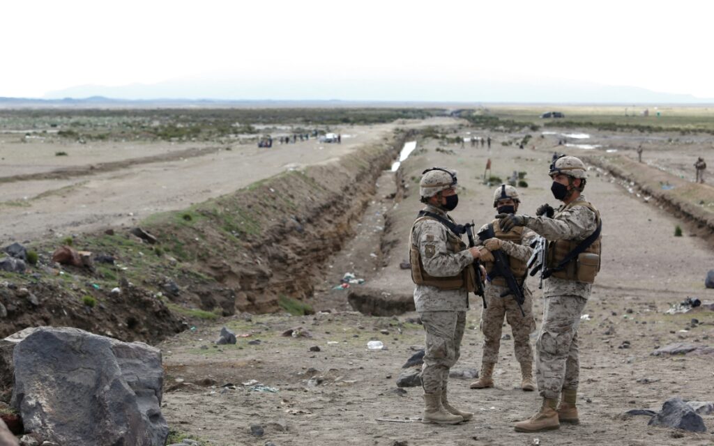 Chile mantiene Ejército en control fronterizo a pesar del fin del estado de excepción
