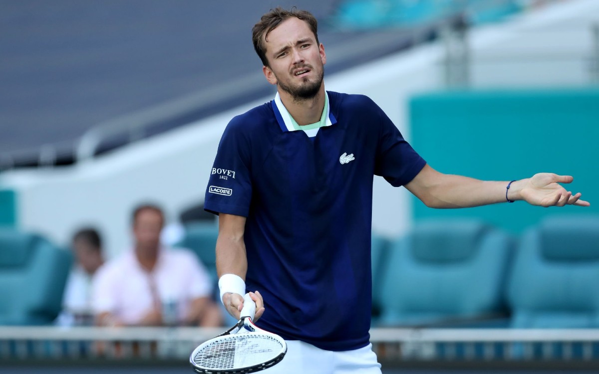 Cierra Wimbledon las puertas a tenistas rusos y bielorrusos | Tuit